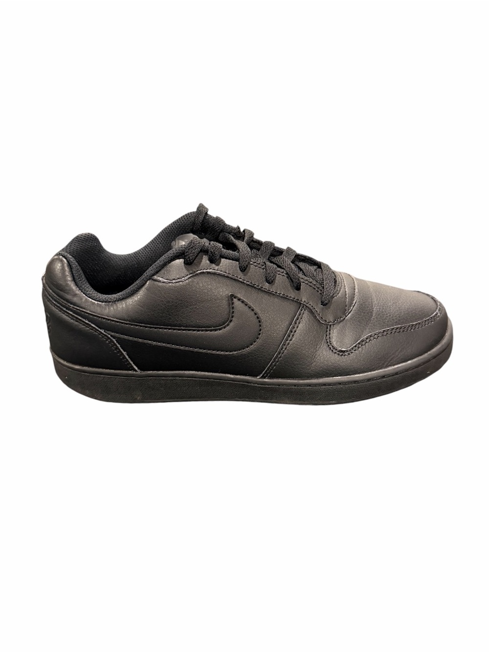 Nike Men’s Black Low-Top Sneaker